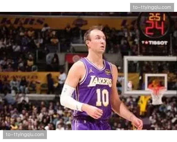 肯纳德三分命中率49.7% 加盟湖人补强外线投射短板